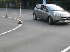 Terminy kursów i szkoleń organizowanych przez Wojewódzki Ośrodek Ruchu Drogowego na wrzesień 2025