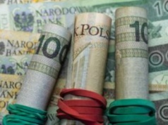 PILNY komunikat dla Polaków! Wyrzucasz paragony do papieru? Grozi ci 500 zł kary