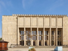 "Chełmoński z bliska — zwierzyniec malarza" Fotoplastikon przed Gmachem Głównym!