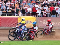 Żużel. Unia czy Polonia? Kto awansuje do PGE Ekstraligi? Znamy składy na wielki finał