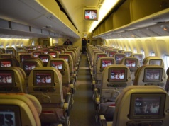 Linia lotnicza wprowadza kontrowersyjny zakaz. Rodzice oburzeni. "Boli mnie ta zmiana"