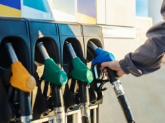 Tego lata popyt na paliwa płynne był mniejszy niż rok temu