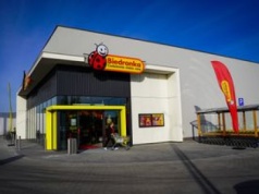 Biedronka zmienia system parkowania