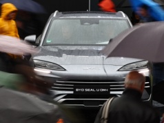 Z dużej chmury mały deszcz. Mimo unijnych ceł, import samochodów z Chin wciąż rośnie