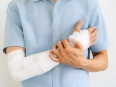 Uraz przy pomocy sąsiedzkiej a wypłata odszkodowania przez KRUS: czy się należy?