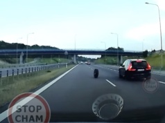 Koszmar każdego kierowcy ziścił się na ekspresówce. Zbliża się sezon na takie kłopoty