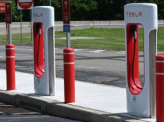 Miały być ekologiczne. Ładowarki aut zanieczyszczają powietrze