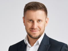 Podróż Tezeusza. Re-commerce niesie cyfrowy renesans książki