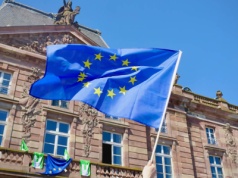 TikTok tylko dla dorosłych? Unia Europejska szykuje zmiany