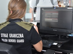 Pięciu poszukiwanych w areszcie