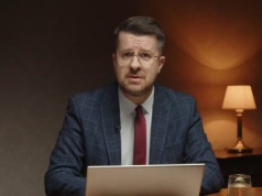 Zgorszenie groźniejsze niż drony. Krystian Kratiuk o tym, dlaczego powinniśmy obawiać się edukacji zdrowotnej