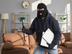 Przeglądarka wykryje, że ktoś wchodzi do domu. I ukryje wszystko na ekranie