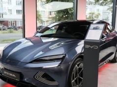 Cła nie powstrzymały chińskich producentów. Ich samochody zalewają Europę