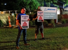 Siódmy tydzień protestu w St. Louis. Boeing zatrudnia zastępców