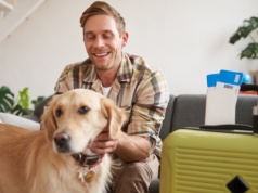 Podróżujesz z psem? Oto najlepsze linie lotnicze dla ciebie