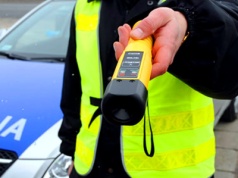 Negocjacje policyjne pod wpływem. Zastępca komendanta przyszedł pijany na szkolenie