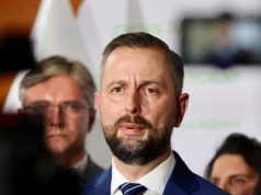 "Będziemy wspierać Trumpa". Wicepremier stawia sprawę jasno