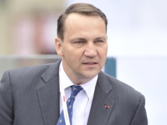 Radosław Sikorski w Kijowie. „Alarm dronowy był przed chwilą”. Mówi o obronie Ukrainy