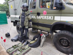 Plac Jana Matejki zamienił się w wojskową strefę [ZDJĘCIA]