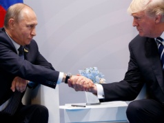 Trump stawia warunek NATO w sprawie nałożenia sankcji na Rosję.