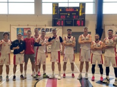 Emocje z udziałem koszykarzy UJK. Akademicy znów wygrali