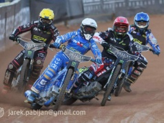 Żużel. O mistrzostwie zadecydował finał! Kurtz wygrał po raz 5., ale to Zmarzlik świetuje! (RELACJA)