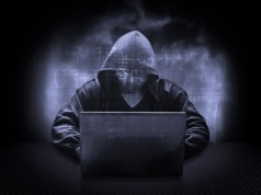 „Znajomość trwała dłuższy czas, w końcu się spotkali. Rano obudził się z pustymi kontami”. Jak się okrada polskie firmy?