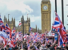 Starcia na marszu w Londynie. Zatrzymano kilka osób
