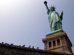 Administracja Donalda Trumpa oszczędza na amerykańskiej turystyce