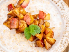 Owsianka z jabłkiem