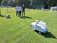 Ekspansja azjatyckich gigantów. Robot z Chin zadbał o stadion w Czerniejewie