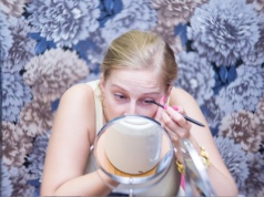 Dyskusja trwa. Jak powinni się ubierać uczniowie? "Niech się zajmą prawdziwymi problemami polskiej oświaty"