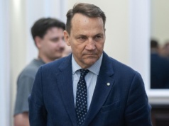 Sikorski w ukraińskich mediach: to próg art. 5 NATO. "Rosja się zbliża"