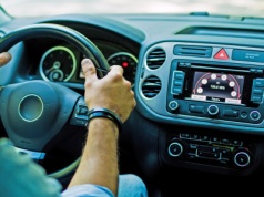 1305 zł kary jeśli posiadasz auto od co najmniej 5 lat. Kontrole już trwają