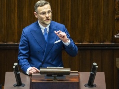 Więcej osób dostanie 14. emeryturę? Pomysł popiera człowiek Nawrockiego