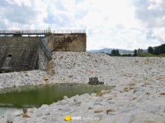 Mieszkańcy Stronia czekają na odbudowę tamy. "Żyjemy na tykającej bombie"