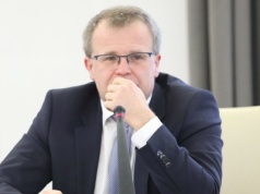 Podatek wojenny zamiast 800 plus. Członek RPP o wydatkach na zbrojenia