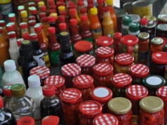 Ogórek kiszony królem spiżarni – Polacy masowo stawiają na domowe przetwory