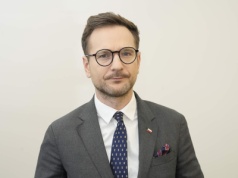 Niepokojące doniesienia polskiego europosła! Buda alarmuje: "Ostrzelanie całego boku…