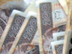 Płaca minimalna w górę od 1 stycznia 2026. Nie wszyscy są zadowoleni