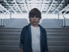 Tych 6 zdań nigdy nie mów, gdy dziecko boi się szkoły. Nr 2 sprawi, że zamknie się w sobie