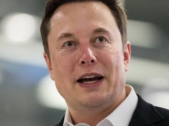 Musk rzuca miliard, akcje Tesli w górę. Nawet papież zareagował