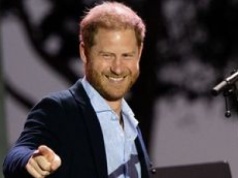 Harry odwiedził Polskę w drodze do Kijowa. Książę z ochotą zajadał się FRYTKAMI