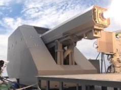 Japonia testuje broń przyszłości. Zatopiła statek strzałami z railguna