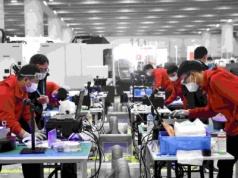 Chińska młodzież porzuca uniwersytety dla szkół technicznych. Pragmatyzm wygrywa z prestiżem w obliczu kryzysu na rynku pracy