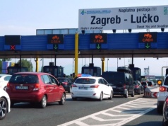 Popularny wśród Polaków kraj kończy z bramkami na autostradach