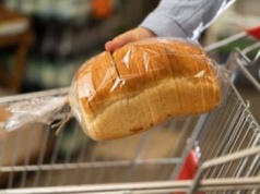 Kupujesz chleb tostowy na grzanki? Te określenia na etykiecie to czerwona lamka, by odłożyć go na półkę