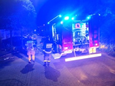 Alarm przy ul. Bajkowej. Strażacy sprawdzali zgłoszenie o niebezpiecznej substancji w garażu podziemnym [ZDJĘCIA]