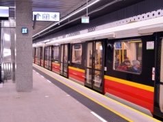 Niekończąca się historia. O dziejach polskiego (czyli warszawskiego) metra