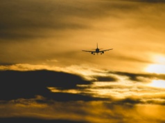 Polacy zamykają lotniska przez rosyjskie drony. A Rosjanie śmigają nad nami na wakacje